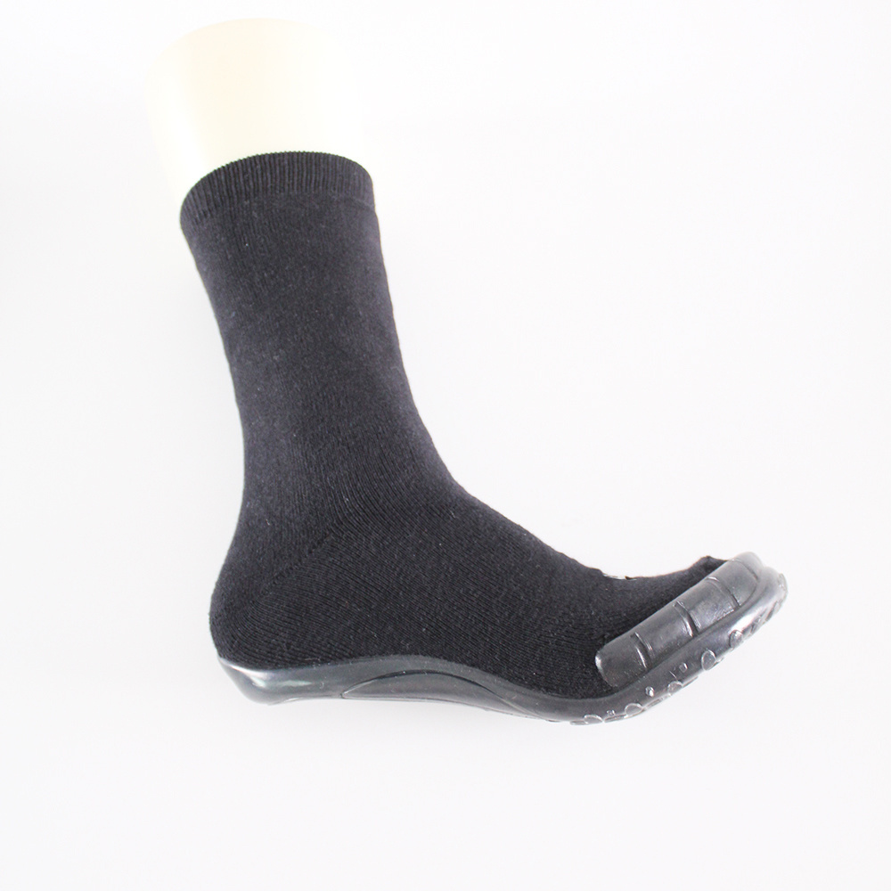 Men wholesale home slipper floor shoe socks with rubber soles