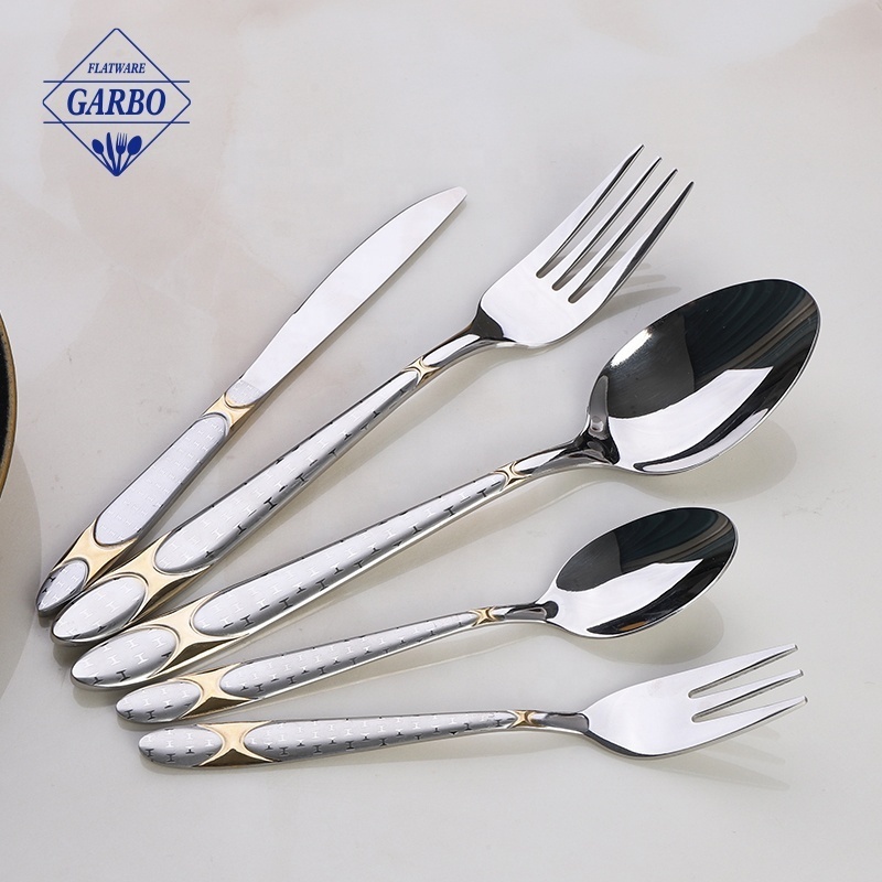 Wholesale Luxury Gold Handle Cutlery Laser Pattern Stainless Steel 18/10 Logo Flatware Sets Middle East Market Vintage Cutlery