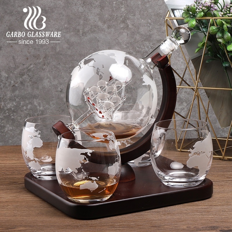 850ML Liquor Cocktail Bourbon Glass Vodka Bottle 1000ml etched glass globe decanter set with 4 map glasses set