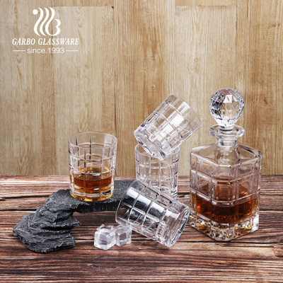 Block design Luxury Delicate engraved Crystal Glass Whiskey Decanter for Wine or Bourbon with Gift Box packing wine decanter