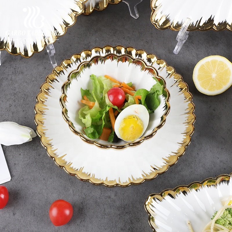 Wholesale factory handmade heart shaped luxury gold rim tableware dinner porcelain plate ceramic dinner serving dish