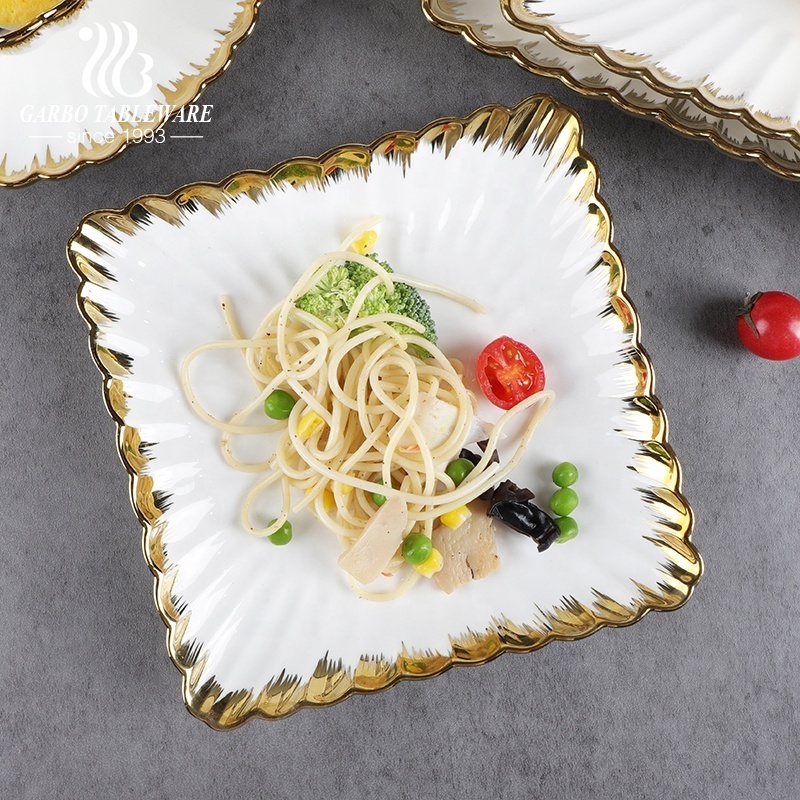 Wholesale factory handmade heart shaped luxury gold rim tableware dinner porcelain plate ceramic dinner serving dish