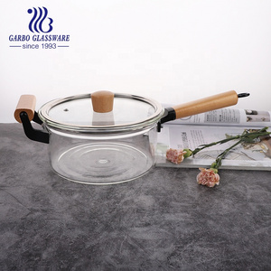 Wholesale stovetop safe heat resistance gas cooker 2.7L borosilicate cookware saucepan glass baking pot with wooden handle