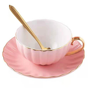 Elegant Gold Edge Bone China European Pink Color Vintage Party Coffee Tea Cup And Saucer Set Turkish Reusable Coffee Cup