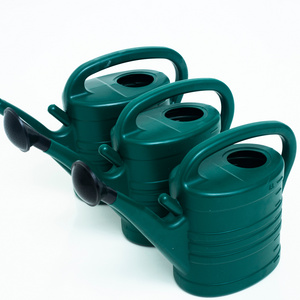 Long nozzle 1.5l plastic big watering pot can for indoor plants