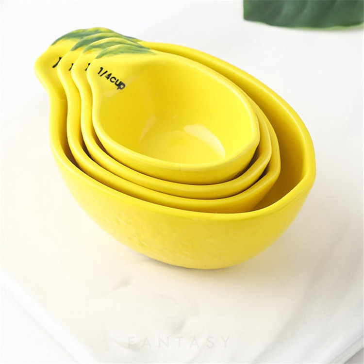 Yellow color lemon shape measure cups and spoons ceramic measuring cup for kitchenware