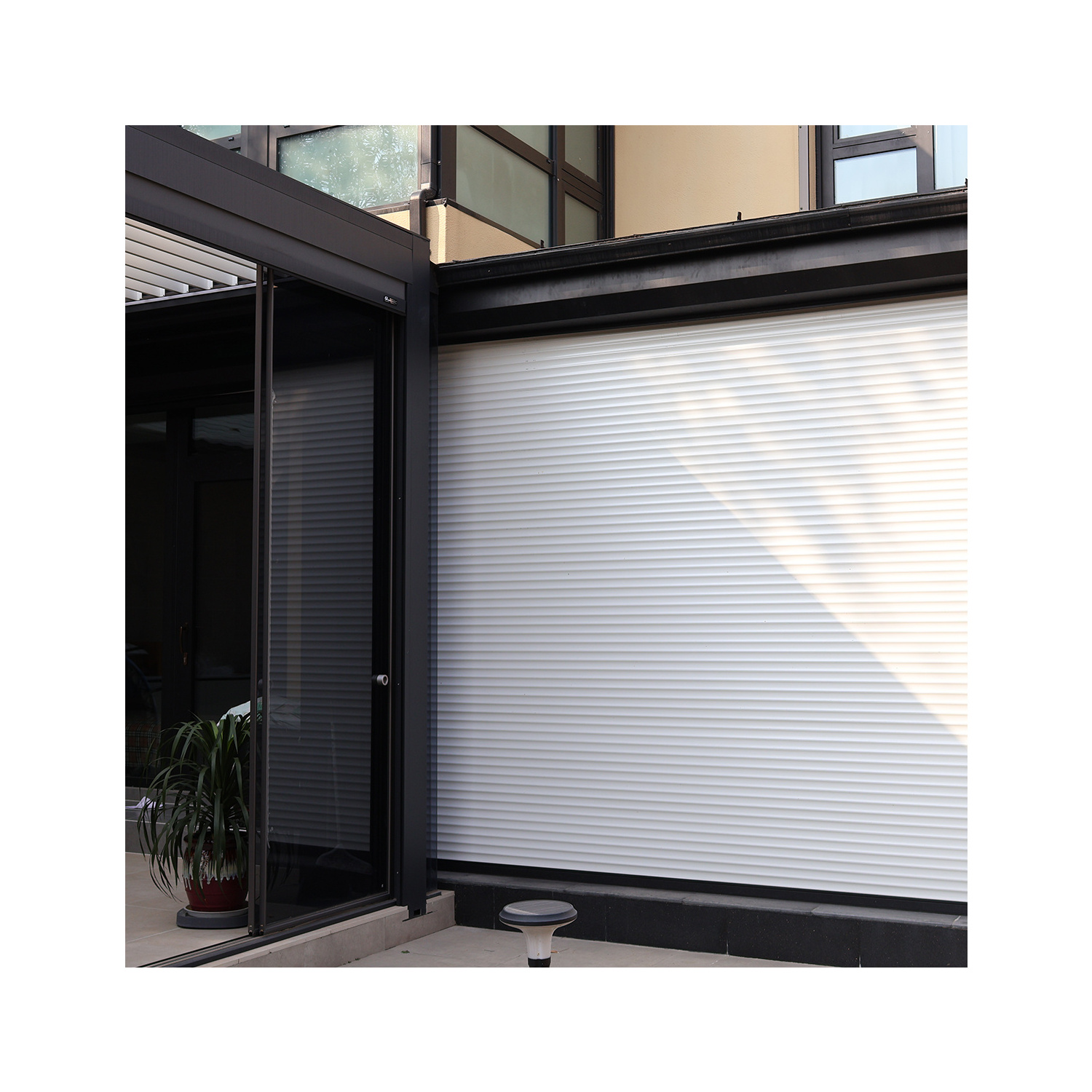 Factory Custom Metal Roll Up Doors Thermal Insulation Soundproof Roller Shutter Window Parts