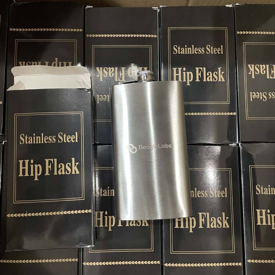 Custom Logo Portable Stainless Steel Hip Flask Different Capacity for Male Alcohol Whisky Wine Pocket-Sized Pot Bottle