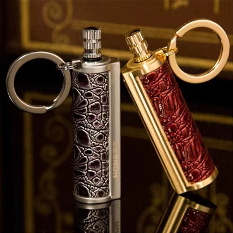 New design vintage kerosene reusable metal match oil lighter outdoor striker lighter holder keychain