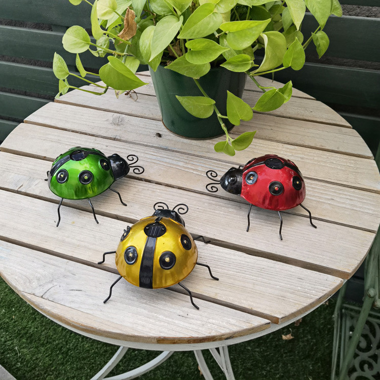 Outdoor Solar Landscape lights Solar LED Ladybug lights for garden decorations