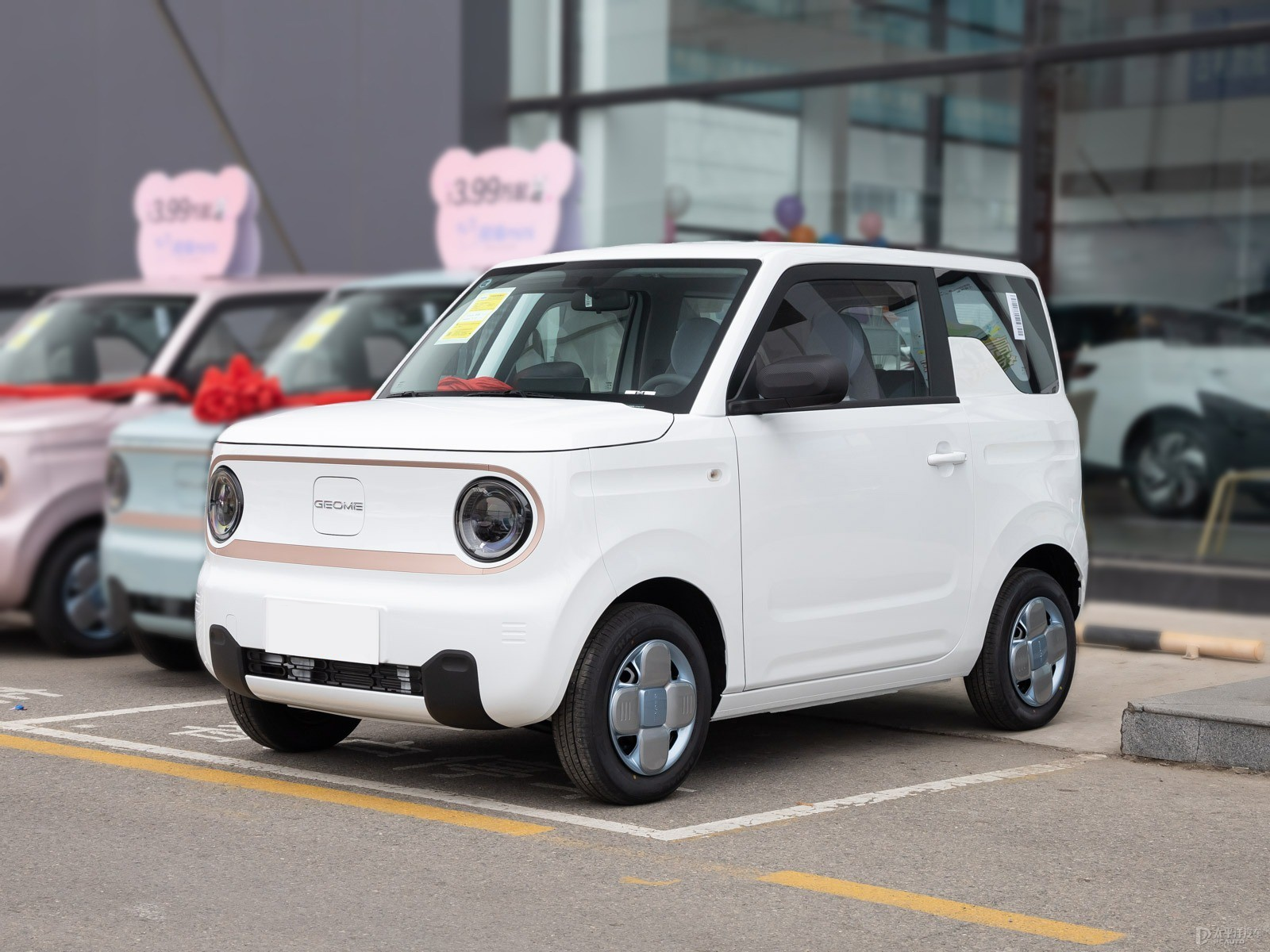 2023 Cute Geely Panda Mini Car Geometry Electric Car New Energy Vehicles 4 Seats Mini Ev Cars