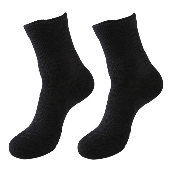 Bulk wholesale sport basketball running socks for men