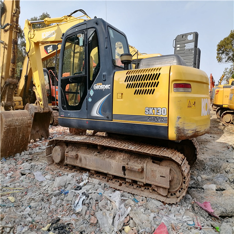 Used excavator hydraulic crawler KOBELCO SK130 used digger 6 ton high quality japan original