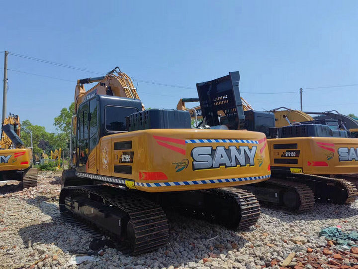 Used excavator SANY SY235C good condition earth moving construction machinery SANY SY235C Second-hand digger sy235c for sale