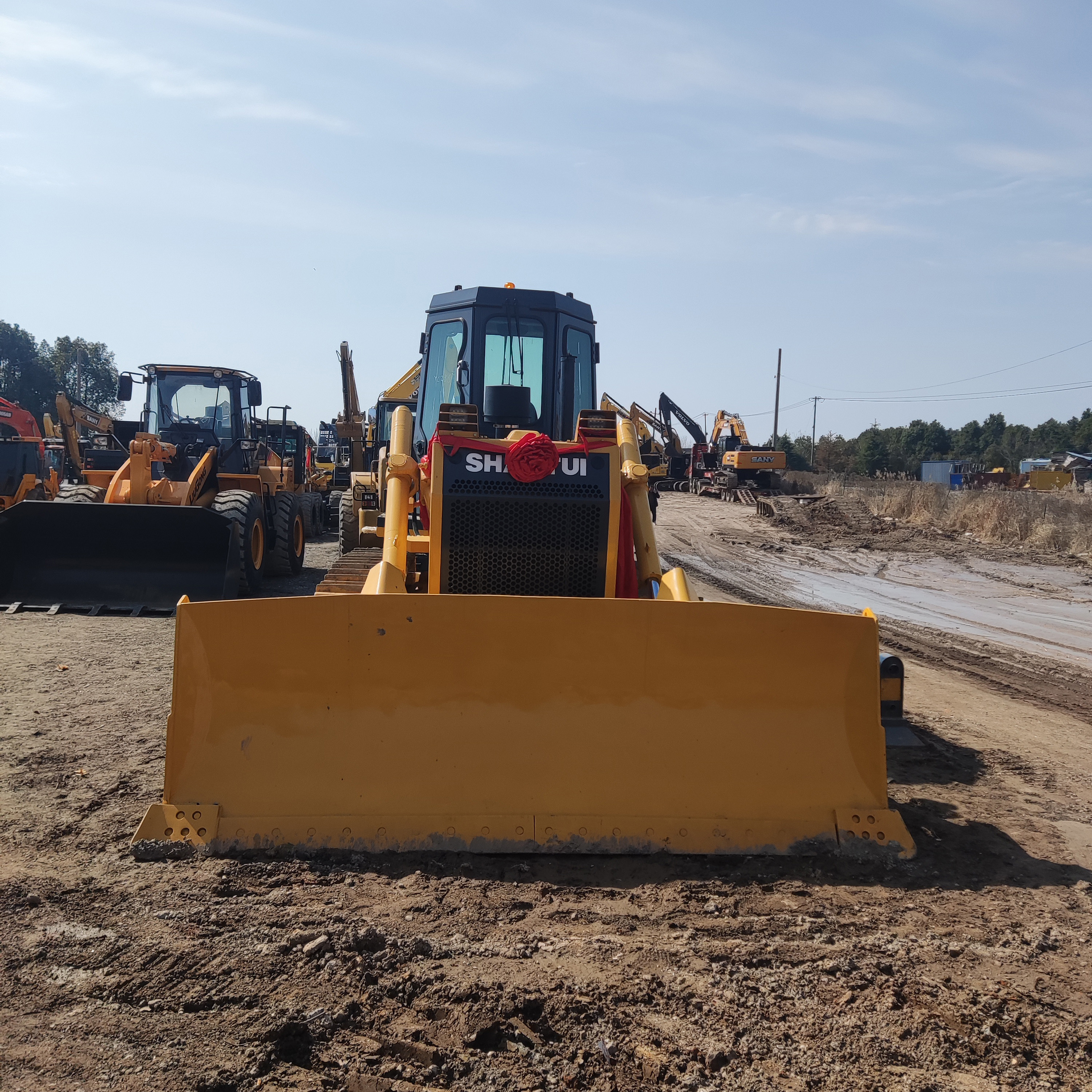 Second Hand Year 2023 Used Bulldozers 16 ton Shantui SD16 second hand Bulldozers Shantui SD16 In Good Condition for Sale