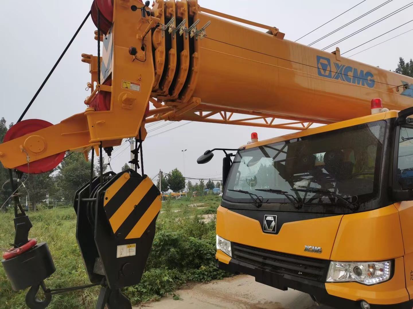 50 ton truck Hydraulic crane 70 TON Car crane Truck Crane for sale,50 ton crane for sale,new 50 ton crane price in india