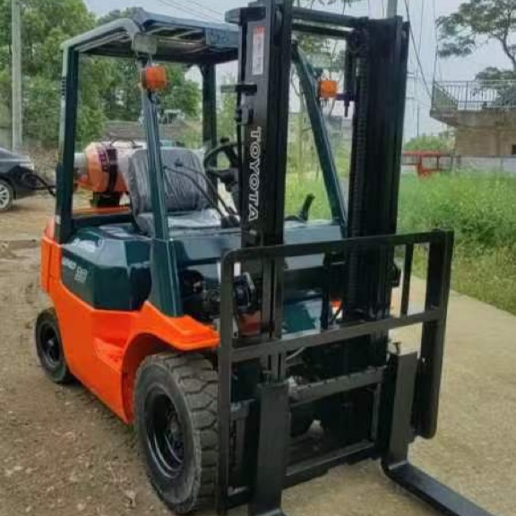 Low price Japan made 30 used forklift 3 ton forklift Toyota manual forklift