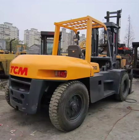 Used TCM k35 forklift on sale in Shanghai, Japan 3.5ton Diesel forklift  price low for hot sale