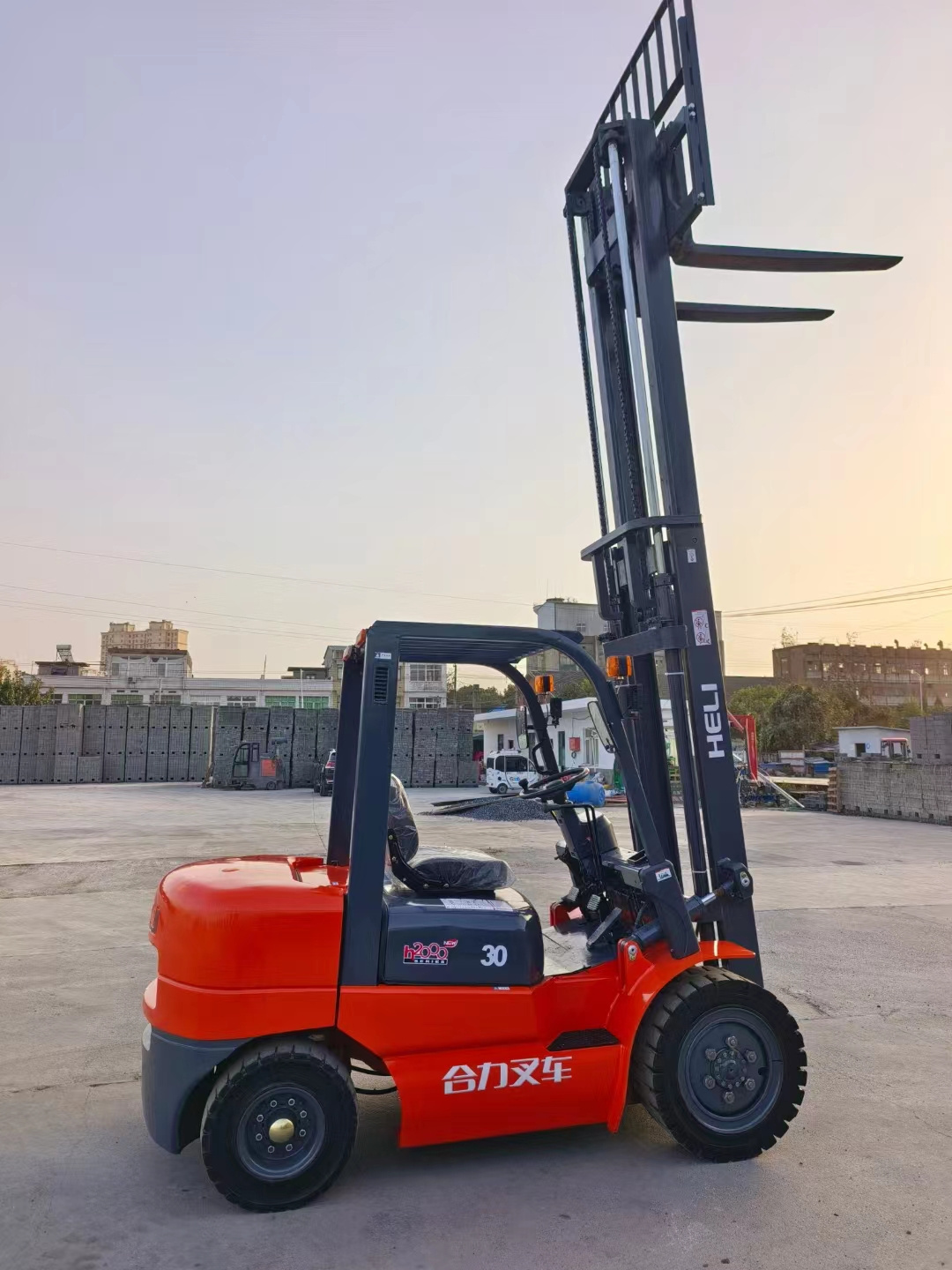 HELI 30 Forklift 3 tons 3.5 ton 5 tons Used Heli Forklift Diesel Forklift good quality with low price