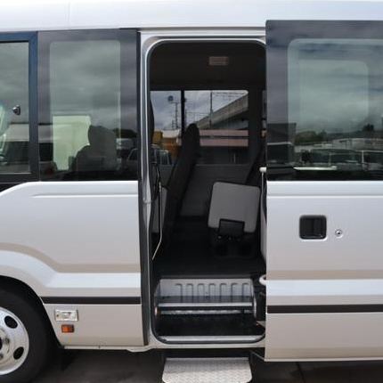 Top Quality Cheap Price Luxury RHD Newly Used Toyota Coaster Bus 30 seats Diesel engine automatic gear box with Ac for sale