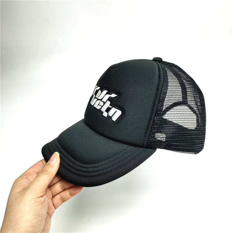 Custom 90s Vintage Trucker Cap High Quality Men Trucker Caps 5 Panel Embroidery Logo Foam Mesh Embroidered Tracker hats low moq