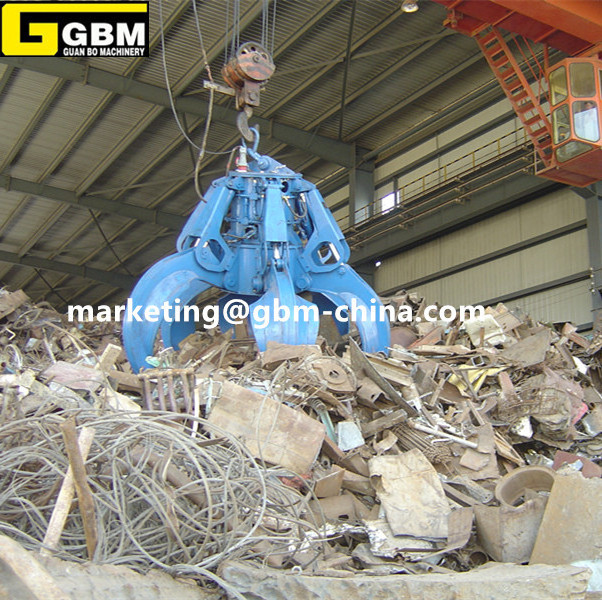 Electro hydraulic orange peel grapple for handling steel scrap