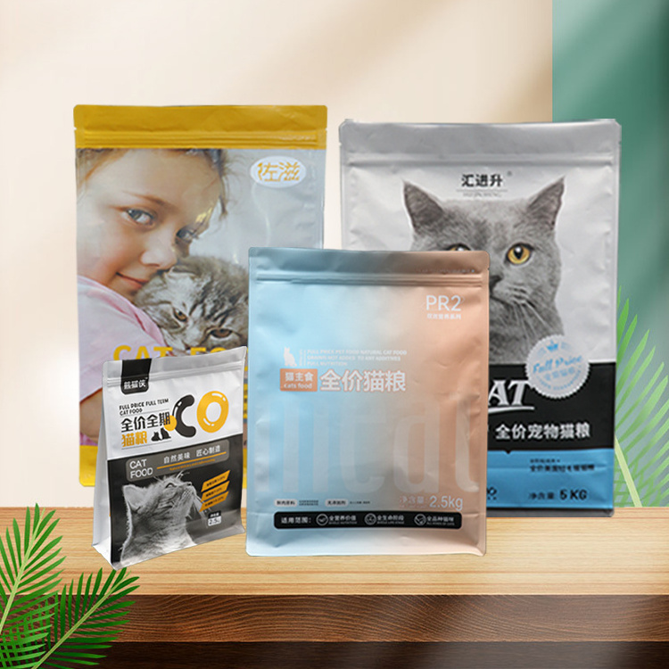 Custom Heavy Duty PET Food Bags Packaging Matte Resealable Smell Proof Bag for Kitten Food Plastic Bags For PET Food Packing