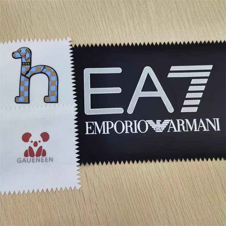 Fast delivery Heat Transfer Printing 3D Soft silicone label Wash Care Label With Good Service