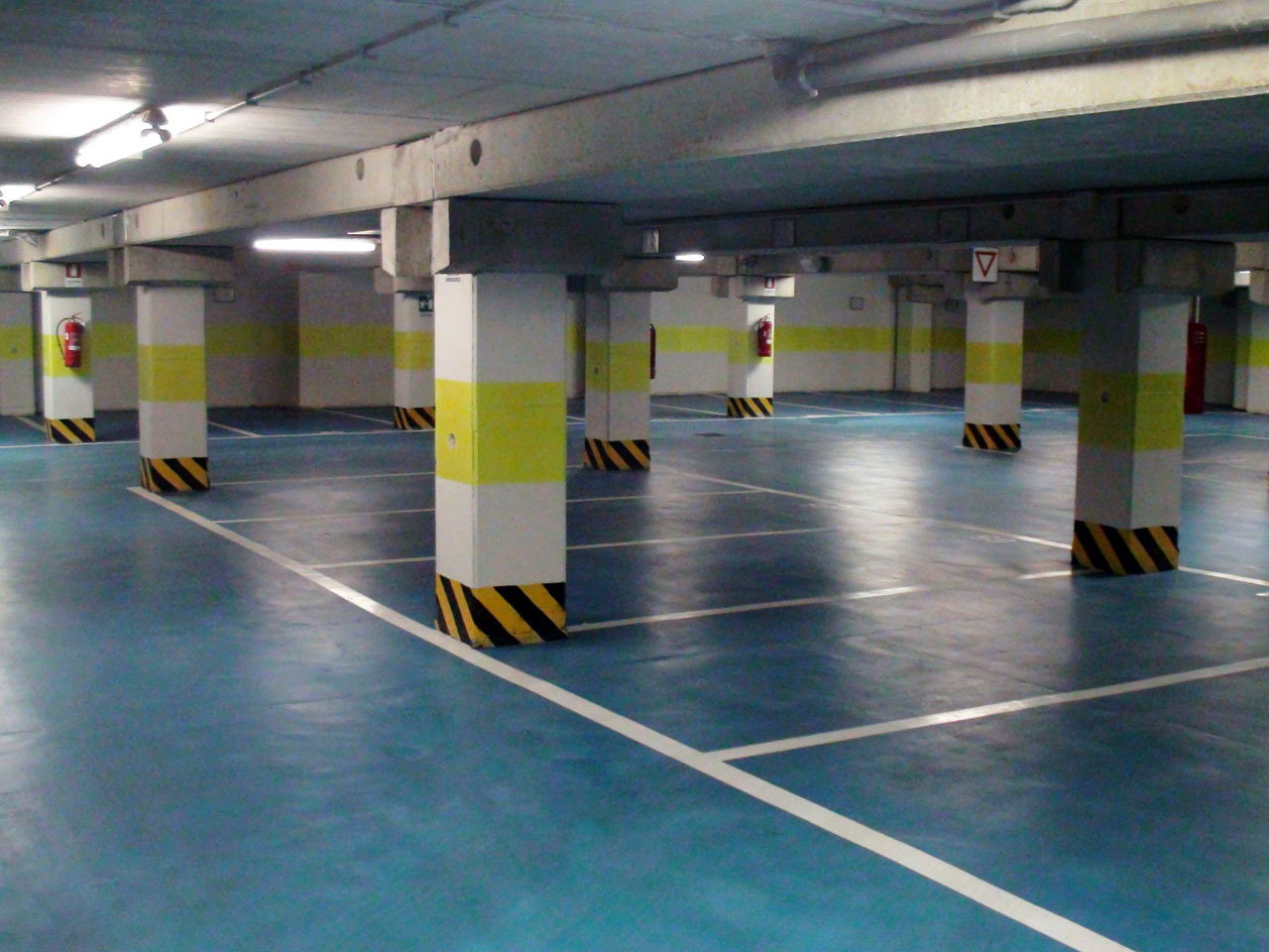 Self-leveling Dust-proof Epoxy Resin Floor Paint And Wear-resistant Epoxy Floor Paint