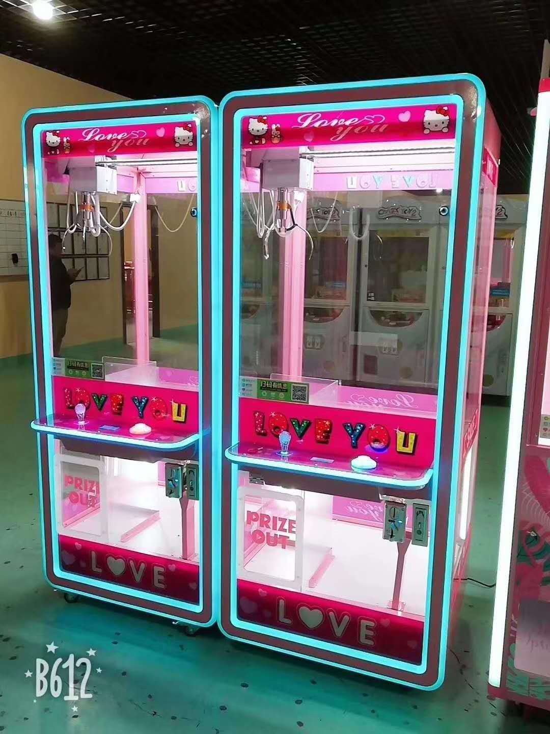 Coin Operated Crystal Love Claw Crane Game Machine| Arcade Amusement Prize Gift Doll Claw Game Machine For Sale