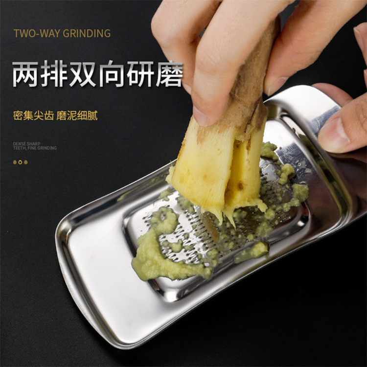 Kitchen Fruit and Vegetable tool Manual Mini stainless steel wasabi Crusher salt ginger grater vegetable garlic grinder