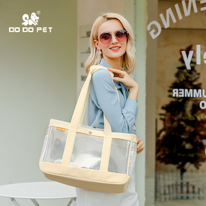 Customized luxury pet bag Easy to carry out Pet carrier bag for cats and dogs