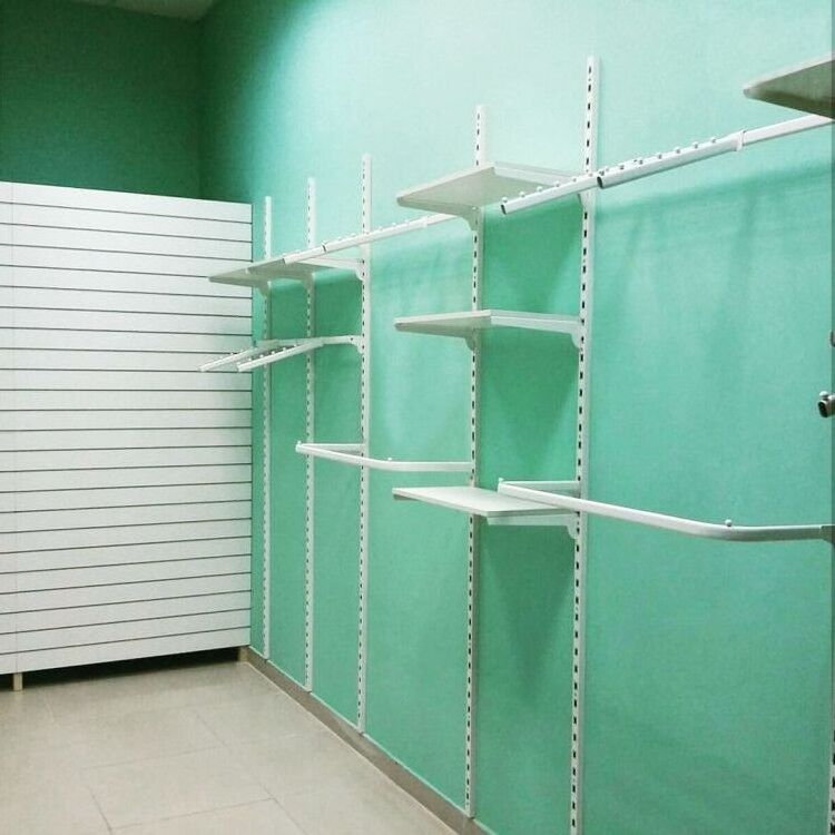 New Design Wall Mounted Clothes Rack Metal Clothes Hanging Rack For Garments Showroom Display