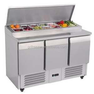 Ventilated refrigeration food prepare worktable refrigerator salad/sandwich/pizza counter chiller prep table with cover