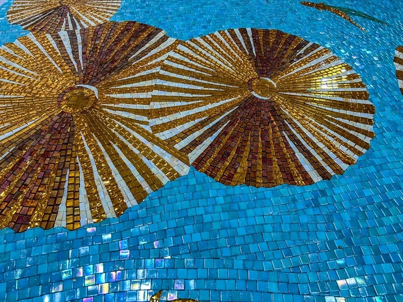 Handmade fashion gold fish wall tile flower glass mosaic wall art murals for home decoration