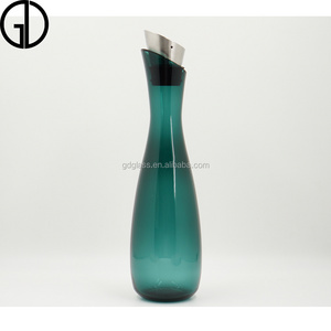 Drip free Glass Carafe with Stainless Steel Silicone Flip top Lid