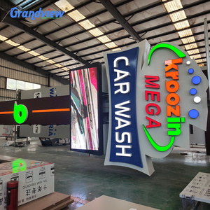 Outdoor wayfingding exterior sign free standing auto shop logo illuminated advertising car wash pylon sign