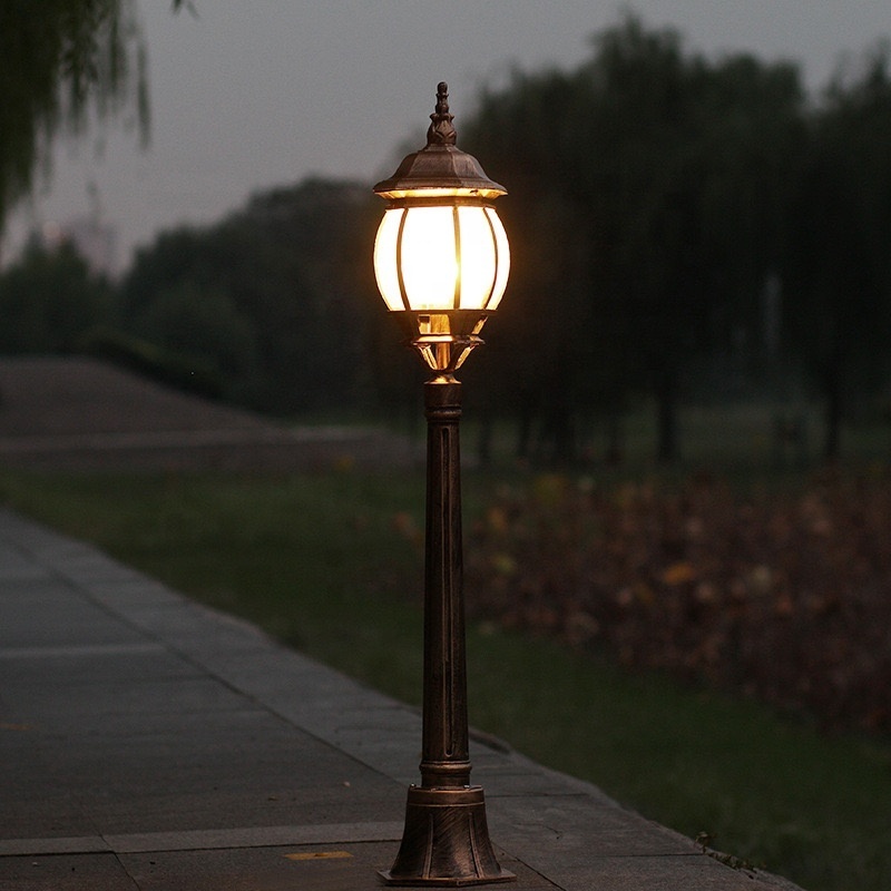 Pumpkin shaped outdoor decorative column lamp lawn courtyard walkway courtyard lamp