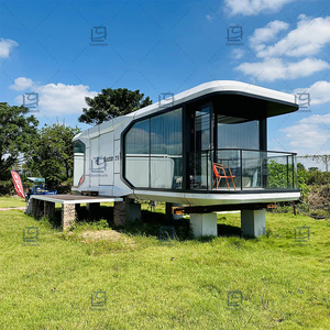 Outdoor Portable Mobile Glamping Resort Hotel Modern Tiny homestay Container Space Capsule House