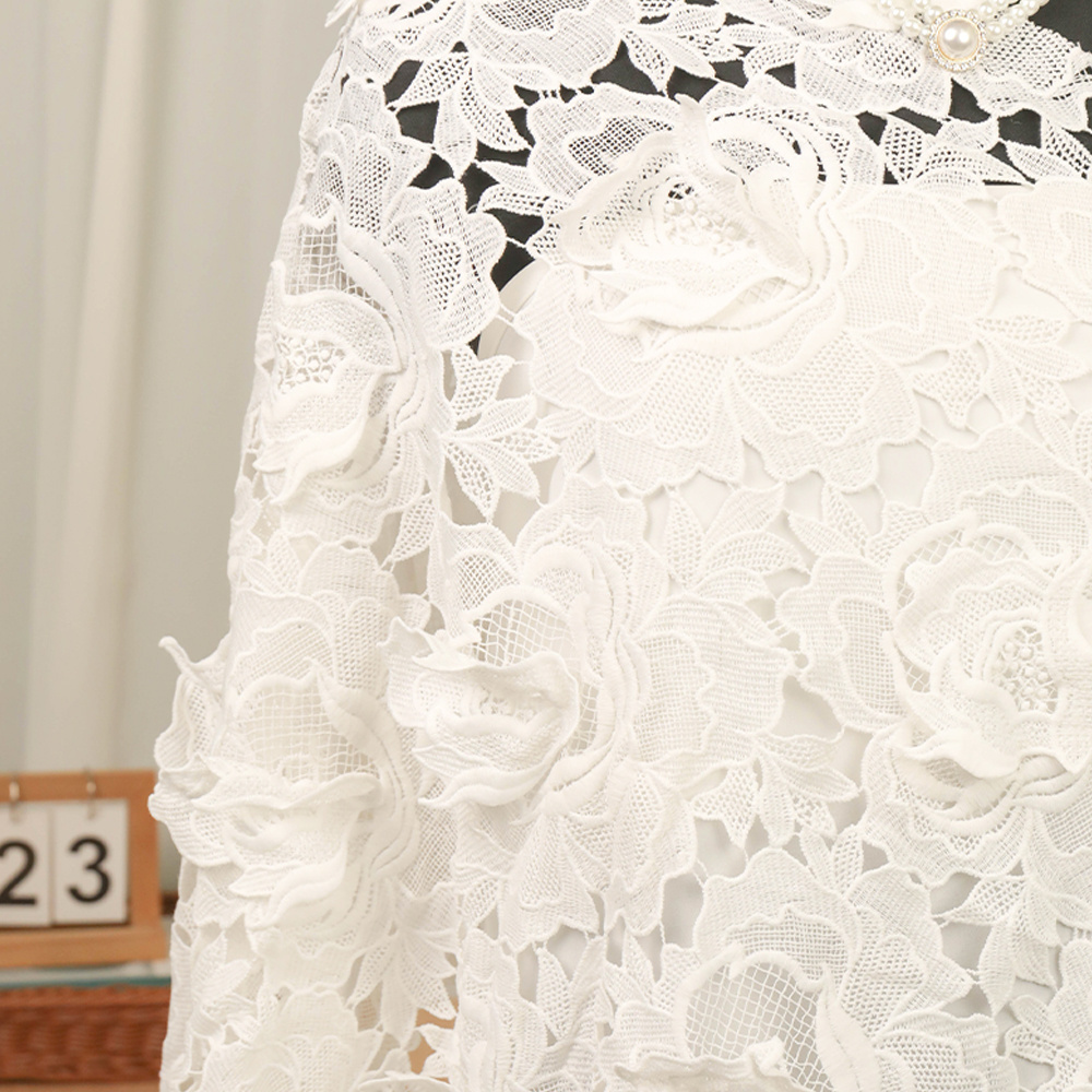 Guangzhou 3d flower and leafs lace fabrics embroidered fabric french tulle lac for dress