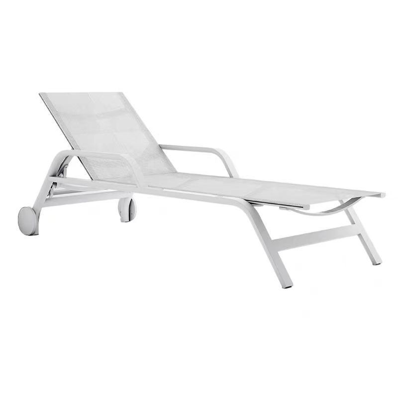 Modern Patio Outdoor Furniture Sun Lounger With wheels Bed All Weather Garden Hotel Poolside Chaise Lounge Chair