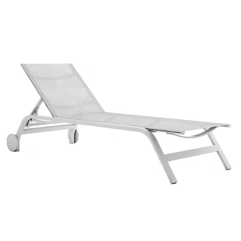 Modern Patio Outdoor Furniture Sun Lounger With wheels Bed All Weather Garden Hotel Poolside Chaise Lounge Chair