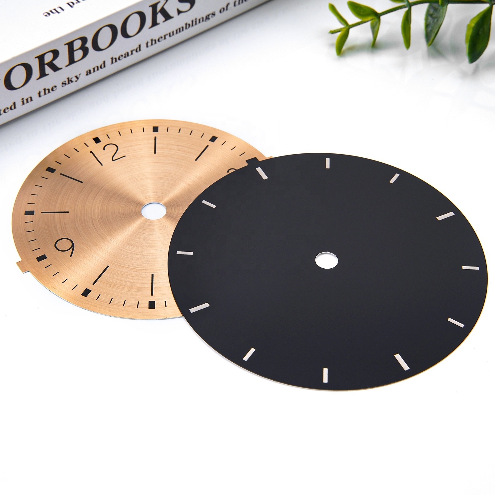 HONG QIAN OEM Silk Screen Print Numbers On A White Background Clock Face Iron Wall Clock Aluminum Plate Accessories Clock Dial