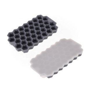 Wholesale Food Grade Silicone Ice Cube Maker 37 Honeycomb Ice Cube Tray With Lid Silicone Ice Cube Mold Moulds