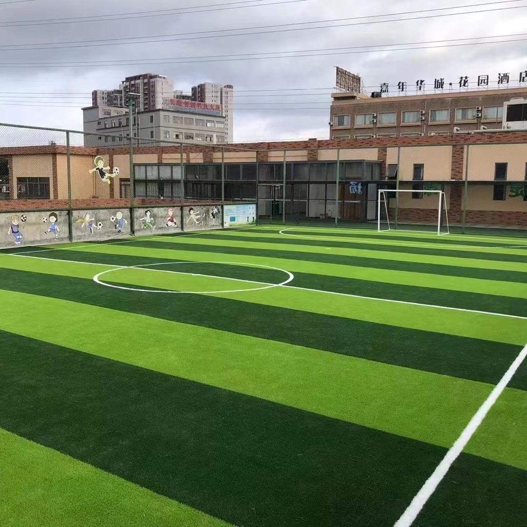 40mm Factory Price Outdoor Green Artificial Grass Carpets  Synthetic Turf Artificial Grass For Football Field