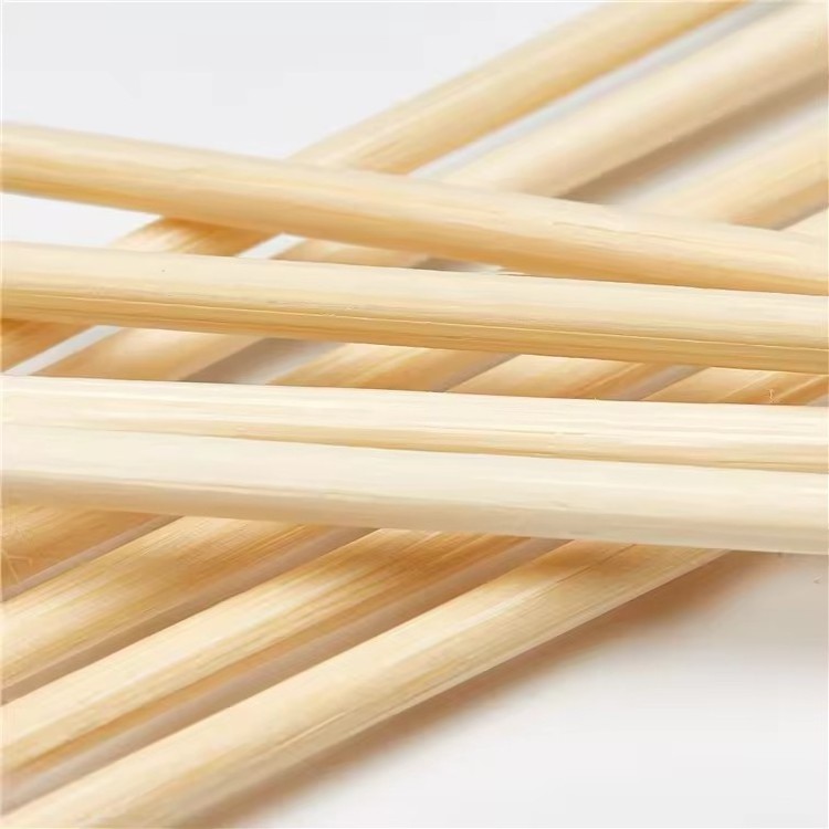 Factory directly wholesale high quality natural cotton swabs environmentally friendly bamboo cotton buds for daily used tools