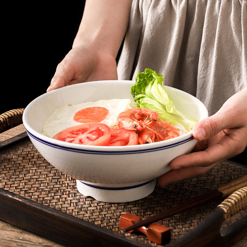 Good Quality Thickened White Porcelain Ramen Bowl for restaurant  ceramic soup bowl with spoon Custom logo