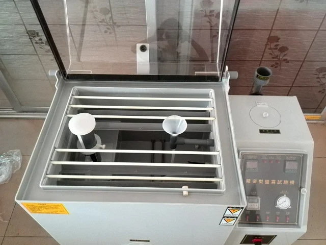 Salt fog cyclic corrosion test chamber