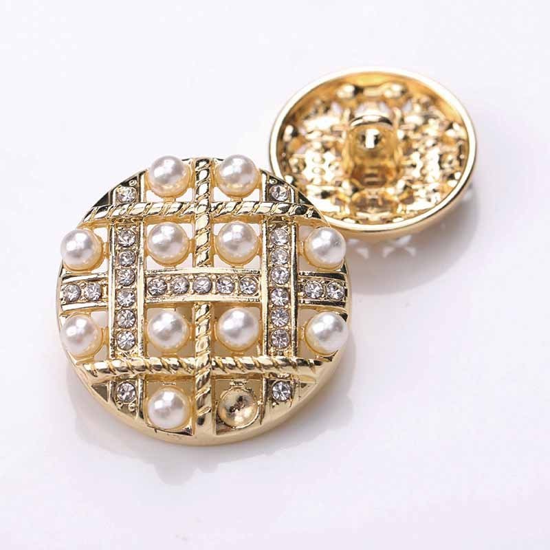 Wholesale High Quality Fashion Pearl button Flower Vintage Pearl Metal Rhinestone Sewing Shank Buttons For Clothing