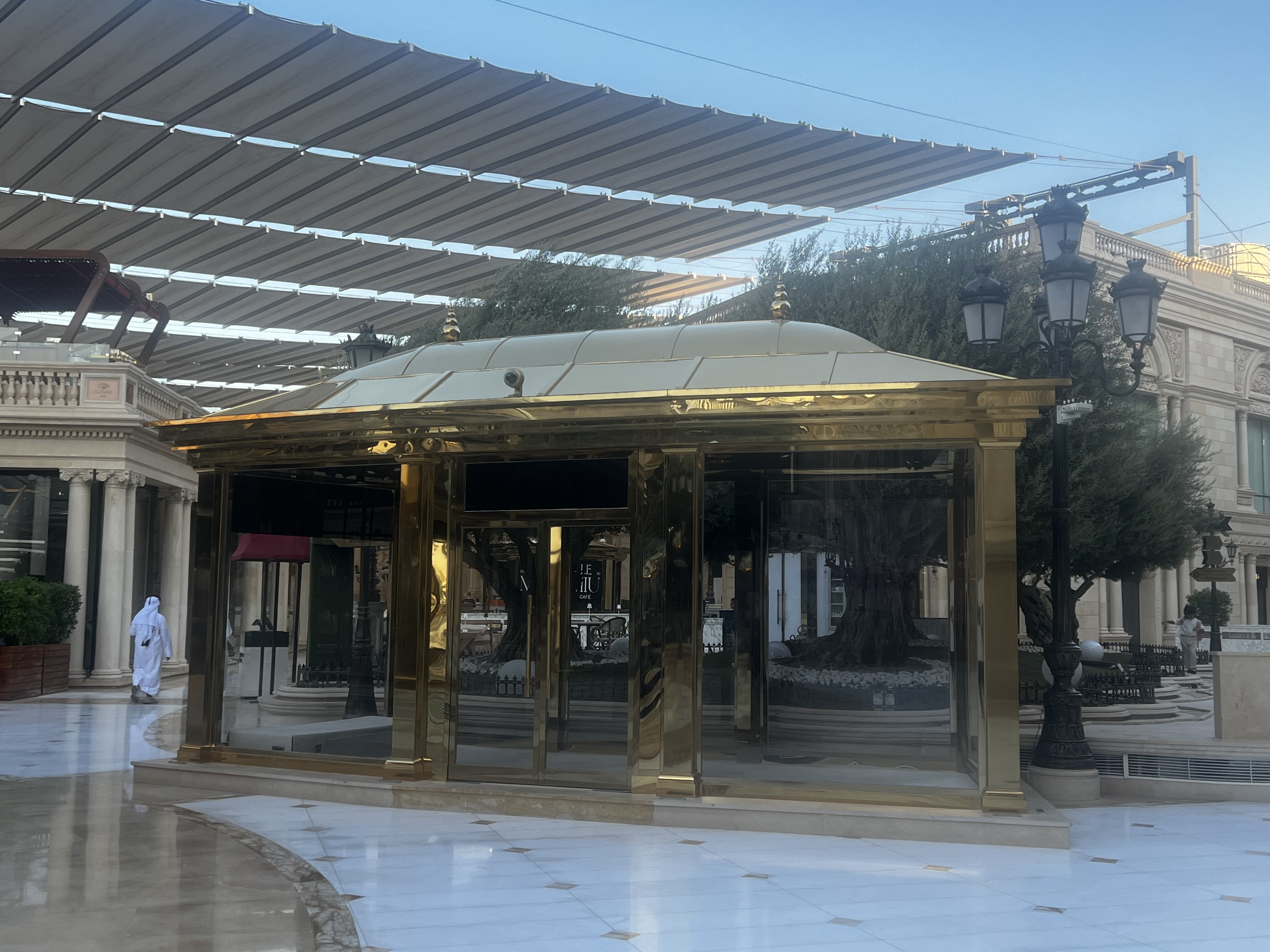 Outdoor ornamental waterproof metal gazebo Metal Pavilion enclosed strong wind resistant stainless steel gazebo